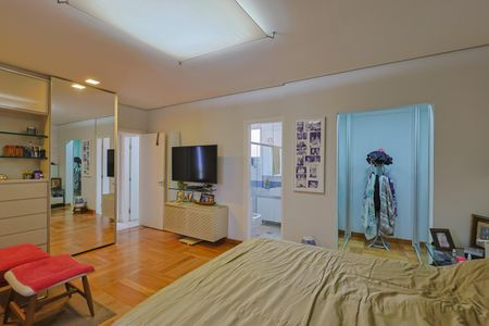 Apartamento à venda com 180m², 4 quartos e 2 vagasQuarSuiteto