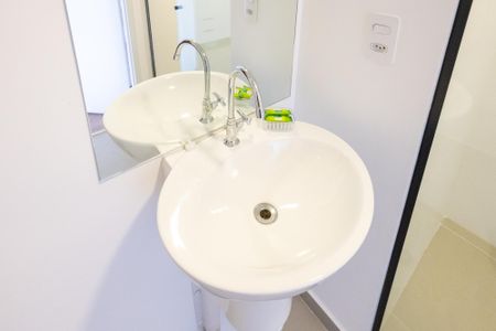 Studio para alugar com 39m², 1 quarto e sem vaga Studio para alugar com 39m², 1 quarto e sem vagaBanheiro Social