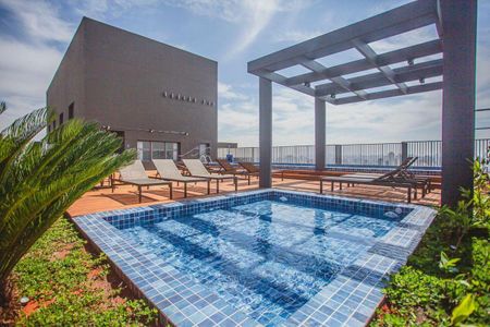 Studio para alugar com 39m², 1 quarto e sem vaga Studio para alugar com 39m², 1 quarto e sem vagaPiscina