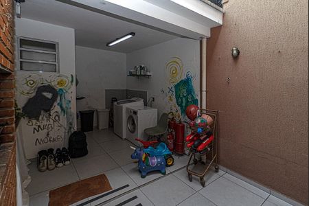 Casa à venda com 110m², 2 quartos e 1 vagaárea de serviço e churrasqueira_2