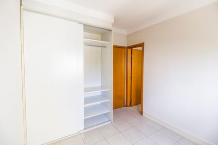Apartamento à venda com 139m², 3 quartos e 2 vagas Apartamento à venda com 139m², 3 quartos e 2 vagasQuarto 1