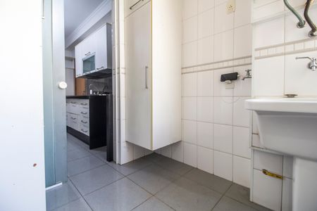 Apartamento à venda com 139m², 3 quartos e 2 vagas Apartamento à venda com 139m², 3 quartos e 2 vagasÁrea de Serviço