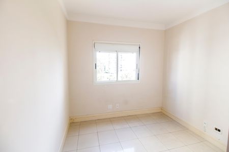 Apartamento à venda com 139m², 3 quartos e 2 vagas Apartamento à venda com 139m², 3 quartos e 2 vagasQuarto 1