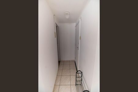 Corredor de kitnet/studio para alugar com 1 quarto, 24m² em Centro, Niterói