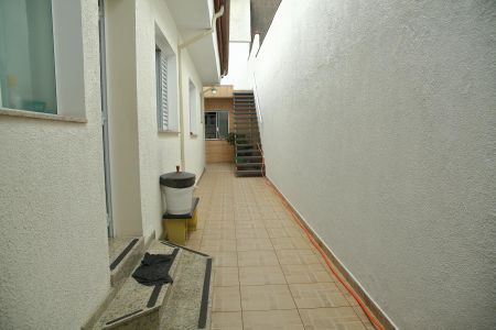 Casa à venda com 192m², 3 quartos e 3 vagasCorredor externo