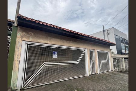 Casa à venda com 192m², 3 quartos e 3 vagasFachada