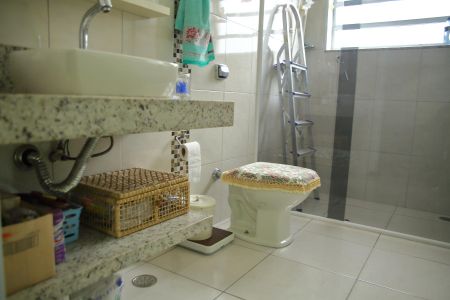 Casa à venda com 192m², 3 quartos e 3 vagasBanheiro da Suíte 