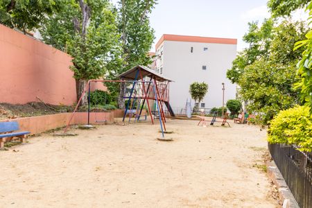 Apartamento à venda com 48m², 2 quartos e sem vagaÁrea comum - Playground