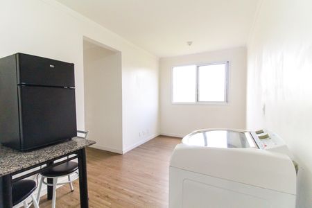 Sala de apartamento para alugar com 2 quartos, 41m² em Jardim Helian, São Paulo