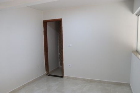 Sala 02 de casa para alugar com 2 quartos, 115m² em Jardim Goiás, Goiânia