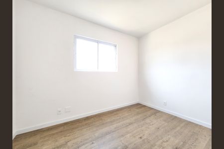 Quarto 1 de apartamento à venda com 2 quartos, 57m² em Vila Amaral, Belo Horizonte