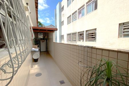 Casa à venda com 320m², 4 quartos e 5 vagas Casa à venda com 320m², 4 quartos e 5 vagasÁrea de Serviço