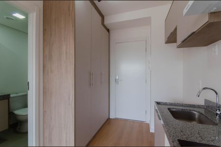 Cozinha de apartamento para alugar com 1 quarto, 24m² em Vila Mariana, São Paulo