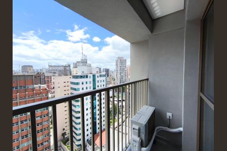 Varanda de kitnet/studio para alugar com 1 quarto, 24m² em Vila Mariana, São Paulo