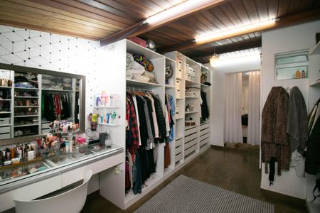 Casa à venda com 140m², 2 quartos e 1 vagaCloset da suíte