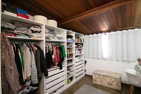 Casa à venda com 140m², 2 quartos e 1 vagaCloset da suíte