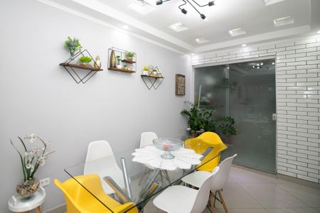 Casa à venda com 140m², 2 quartos e 1 vagaSala de Jantar