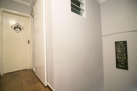Casa à venda com 140m², 2 quartos e 1 vagaCorredor