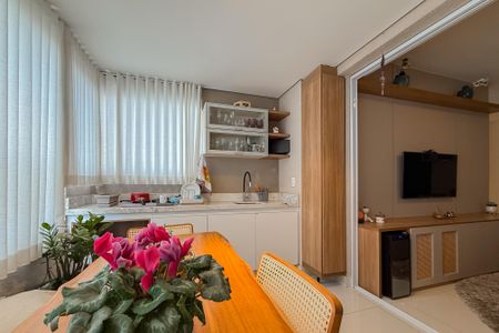 Apartamento à venda com 94m², 3 quartos e 2 vagasVaranda da Sala