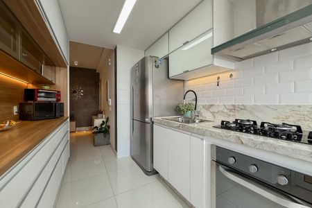 Apartamento à venda com 94m², 3 quartos e 2 vagasCozinha