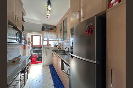 Apartamento à venda com 127m², 3 quartos e 2 vagas Apartamento à venda com 127m², 3 quartos e 2 vagasCozinha