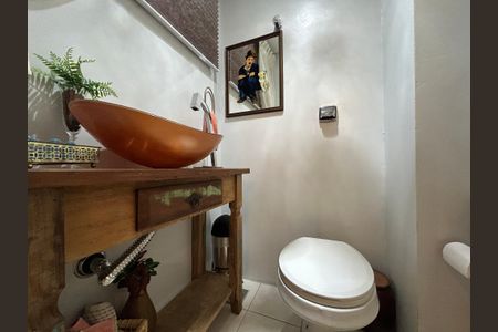 Apartamento à venda com 127m², 3 quartos e 2 vagas Apartamento à venda com 127m², 3 quartos e 2 vagasBanheiro