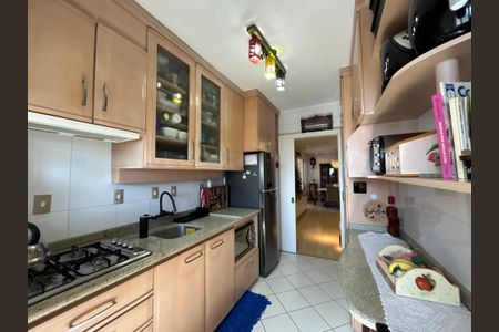 Apartamento à venda com 127m², 3 quartos e 2 vagas Apartamento à venda com 127m², 3 quartos e 2 vagasCozinha