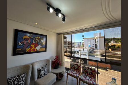 Apartamento à venda com 127m², 3 quartos e 2 vagas Apartamento à venda com 127m², 3 quartos e 2 vagasSala