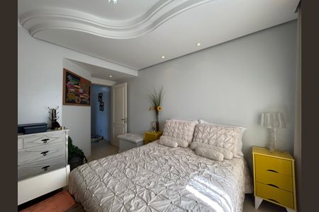 Apartamento à venda com 127m², 3 quartos e 2 vagas Apartamento à venda com 127m², 3 quartos e 2 vagasSuíte