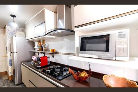 Cozinha de apartamento para alugar com 1 quarto, 45m² em Bela Vista, Porto Alegre