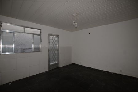 Sala de apartamento para alugar com 2 quartos, 65m² em Marechal Hermes, Rio de Janeiro