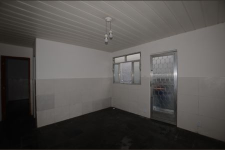 Sala de apartamento para alugar com 2 quartos, 65m² em Marechal Hermes, Rio de Janeiro