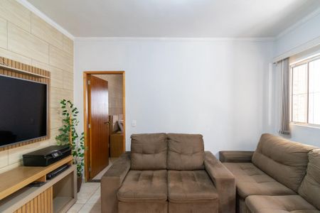 Casa à venda com 130m², 2 quartos e 1 vagaSala 