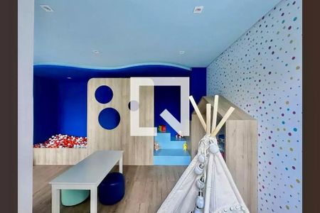 Apartamento à venda com 36m², 2 quartos e sem vagaÁrea comum