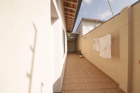Casa à venda com 180m², 3 quartos e 2 vagas Casa à venda com 180m², 3 quartos e 2 vagasÁrea Externa