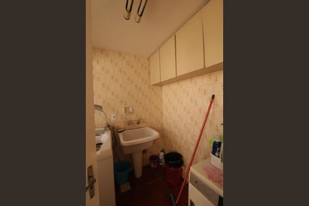 Casa à venda com 180m², 3 quartos e 2 vagas Casa à venda com 180m², 3 quartos e 2 vagasÁrea de Serviço