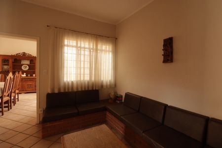 Casa à venda com 180m², 3 quartos e 2 vagas Casa à venda com 180m², 3 quartos e 2 vagasSala 2