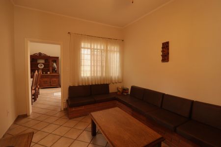 Casa à venda com 180m², 3 quartos e 2 vagas Casa à venda com 180m², 3 quartos e 2 vagasSala 2