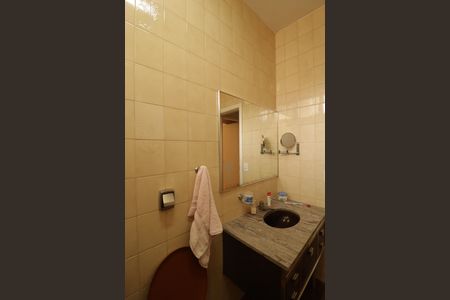 Casa à venda com 180m², 3 quartos e 2 vagas Casa à venda com 180m², 3 quartos e 2 vagasBanheiro da Suíte