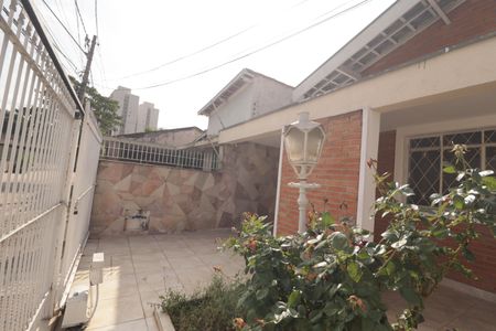 Casa à venda com 180m², 3 quartos e 2 vagas Casa à venda com 180m², 3 quartos e 2 vagasÁrea Externa