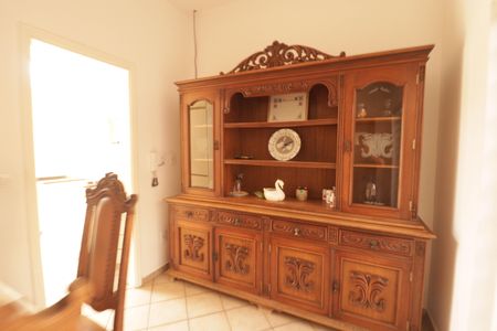 Casa à venda com 180m², 3 quartos e 2 vagas Casa à venda com 180m², 3 quartos e 2 vagasCopa