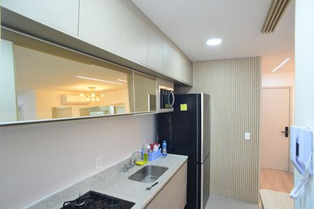Cozinha de apartamento para alugar com 3 quartos, 95m² em Barra da Tijuca, Rio de Janeiro