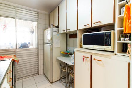 Apartamento à venda com 75m², 3 quartos e 2 vagasCozinha