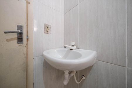 Banheiro de casa para alugar com 1 quarto, 50m² em Vila Sao Francisco, São Paulo