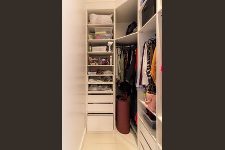 Apartamento à venda com 73m², 1 quarto e 1 vagaCloset da Suíte