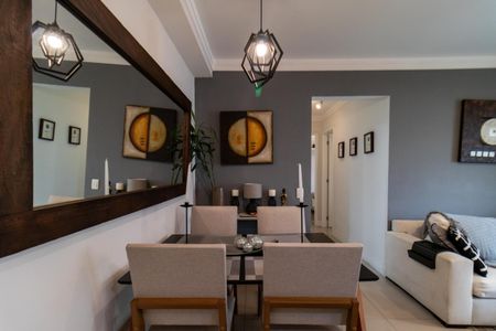 Apartamento à venda com 67m², 2 quartos e 1 vaga Apartamento à venda com 67m², 2 quartos e 1 vagaSala de Jantar