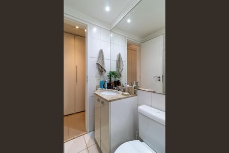 Apartamento à venda com 67m², 2 quartos e 1 vaga Apartamento à venda com 67m², 2 quartos e 1 vagaBanheiro da Suíte