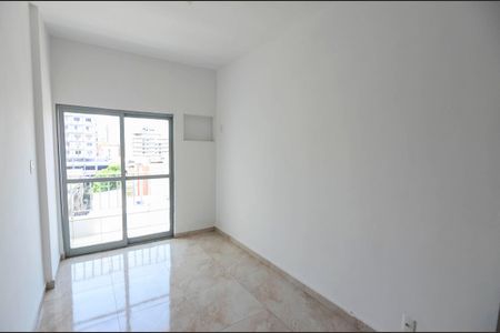 Apartamento à venda com 70m², 2 quartos e 1 vagaSala