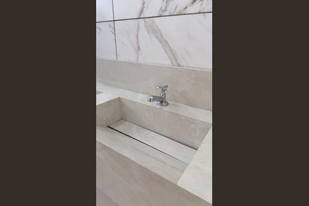 Apartamento para alugar com 39m², 2 quartos e sem vaga Apartamento para alugar com 39m², 2 quartos e sem vagaBanheiro