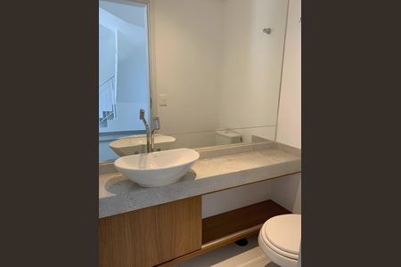 Apartamento para alugar com 79m², 2 quartos e 2 vagas Apartamento para alugar com 79m², 2 quartos e 2 vagasBanheiro da Suíte 2